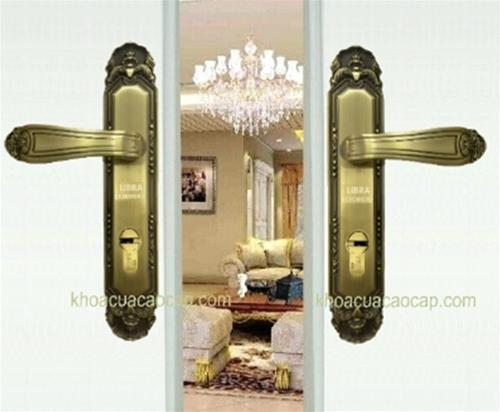 khóa đồng đẹp cho cửa gỗ M20