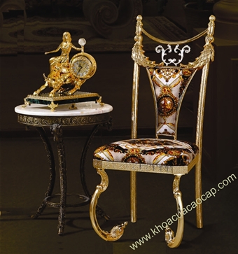 Bộ Bàn Ghế Cổ Mạ Vàng 24K - AC22: Bộ bàn ghế cổ Tây Ban Nha